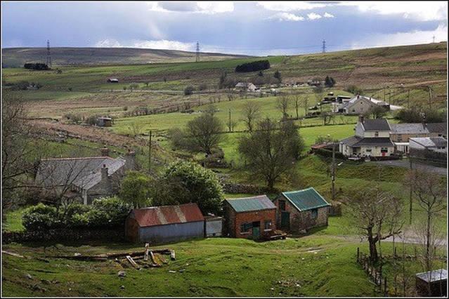 Wales' Highest Village - The Chartist Cottage - Trefil Tredegar ภายนอก รูปภาพ